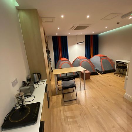Little Wooden Hut Hotel London Exterior photo